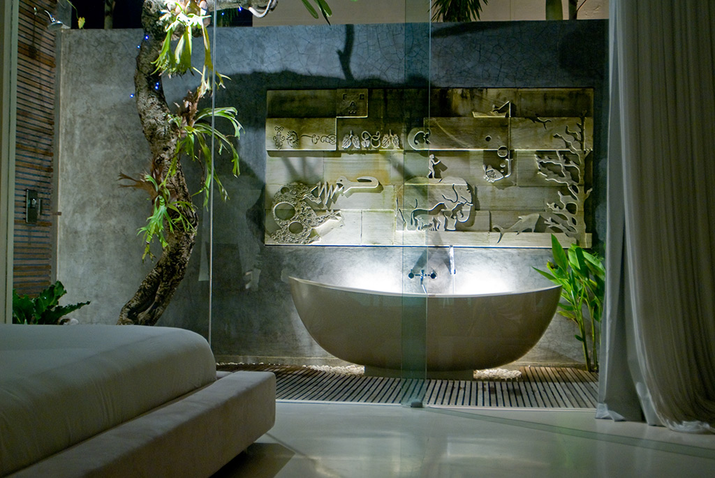 8. Premium Villa Bath