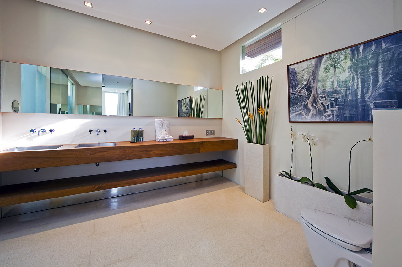 9. Premium Villa Bath