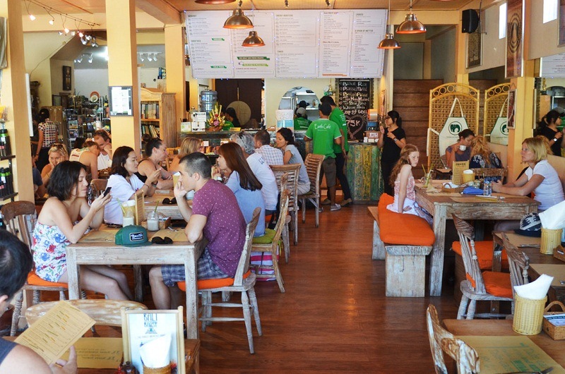 10 Casual Dining Places in Seminyak