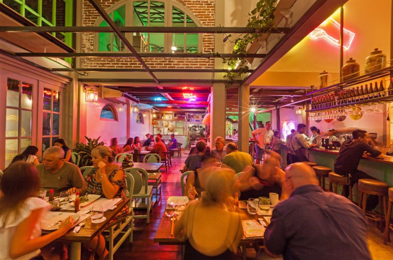 10 Casual Dining Places in Seminyak