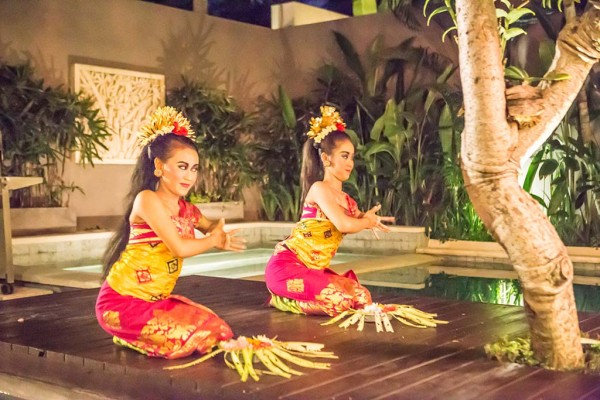 chandra bali villas influencer megan scraper 10