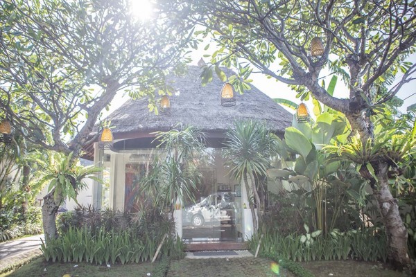 chandra bali villas influencer megan scraper 4